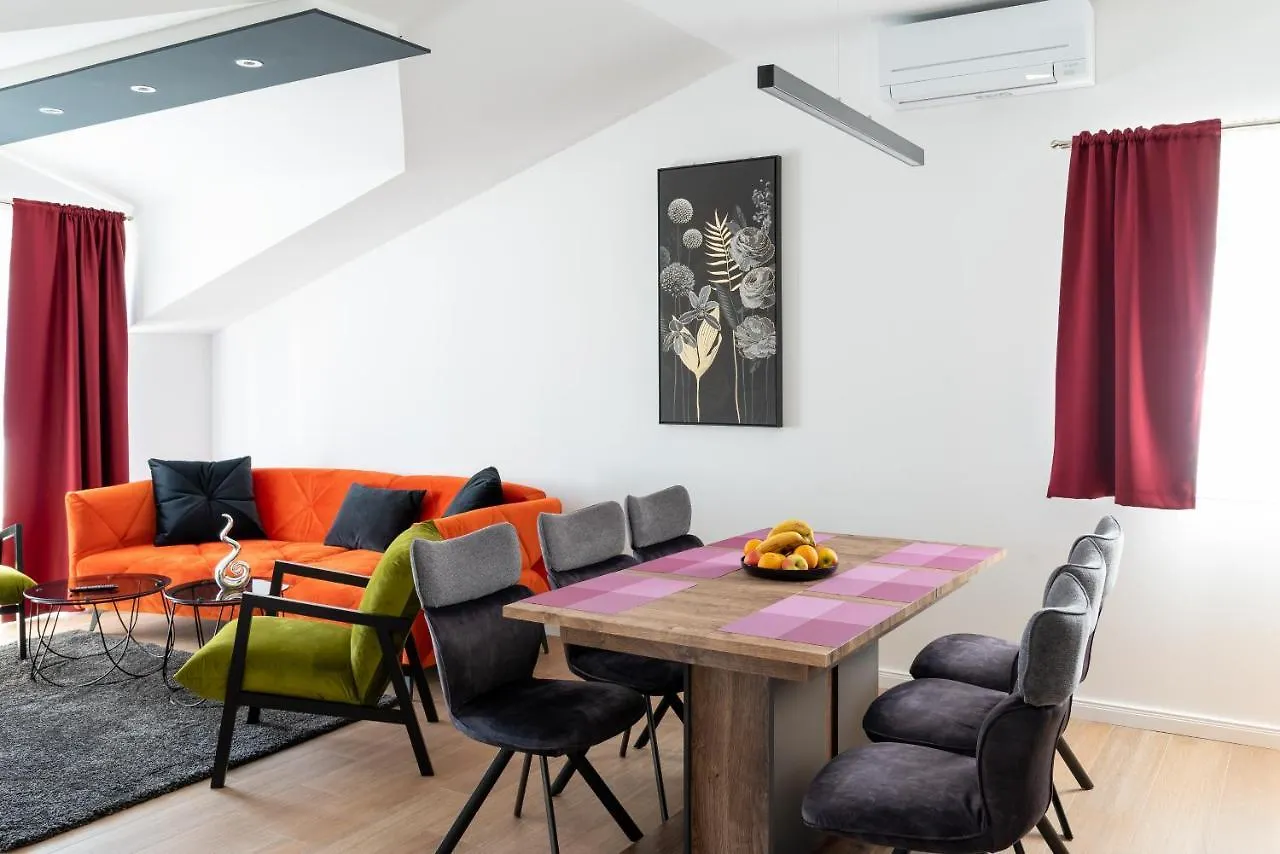 Onyx 0*, Split Croatia